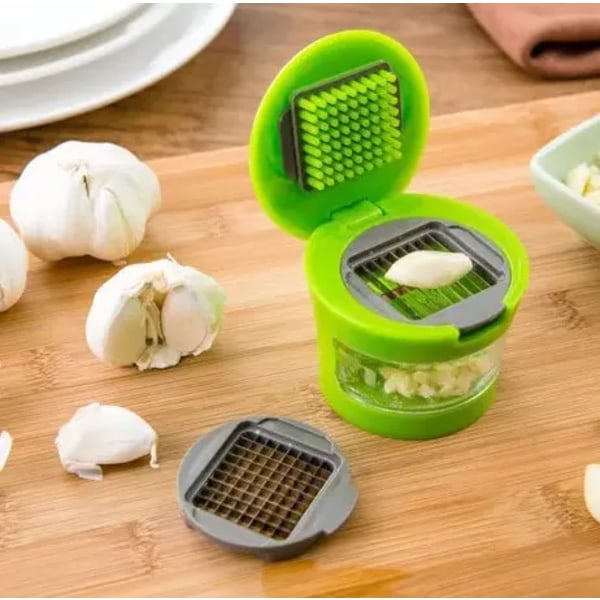 Kitchen Innovations Vitlökspress, Kross, Kvarn, Hackare och Förvaringsbehållare - Inkluderar Silikonskalare - Lätt att Rengöra - Blad i Rostfritt Stål - ( grön), standard