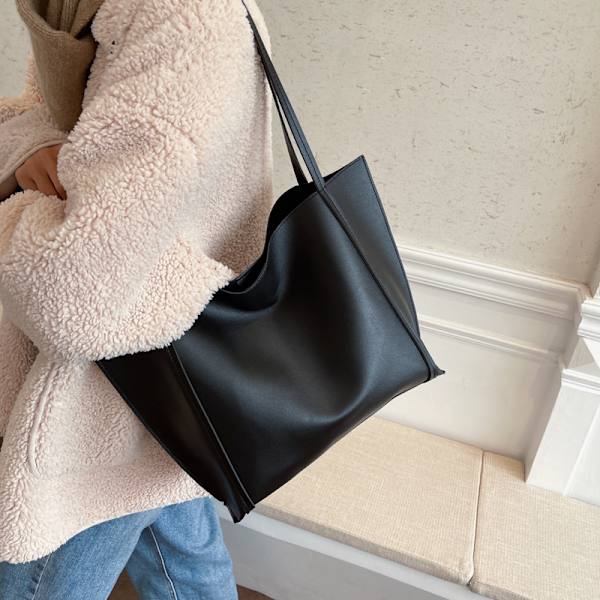 Stor Kapacitet Retro Taske Kvinder 2023 Ny Style Taske Skuldertaske Fashionable Store Taske Høj Grad Fast Farve Totalt E Tasken Brown