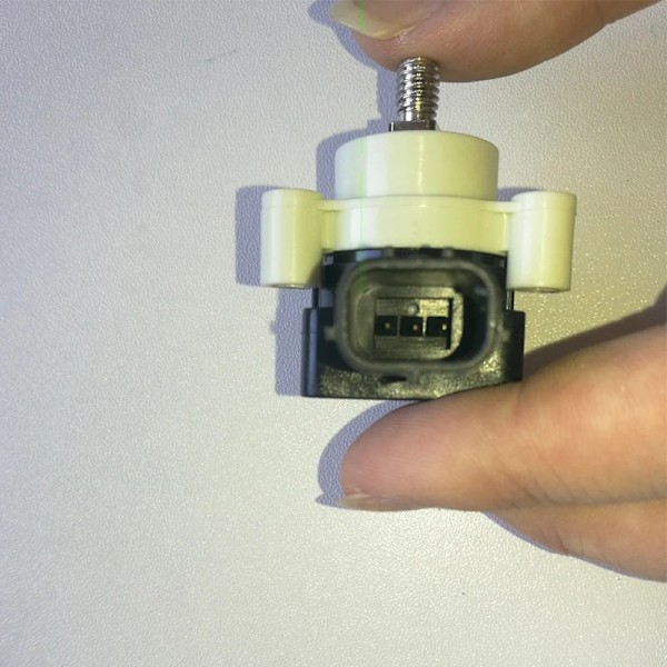 Høy kvalitet for Toyota 89407-64010 Nivåsensor for frontlykter 8940764010 only sensor
