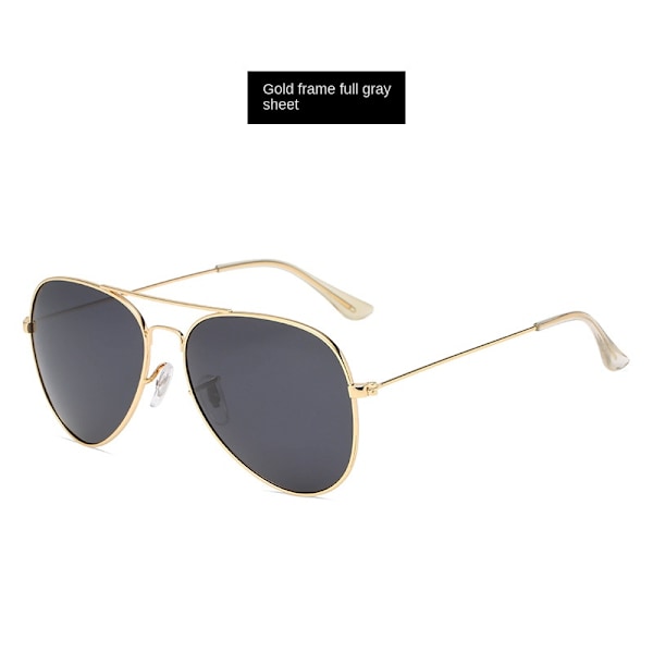 Klassinen polarisoidit aurinkolasit Trendikäs värikalvo aurinkolasit Unisex Aviator aurinkolasit Kultakehys täysi Harmaa PG3026 Gold frame full Gray