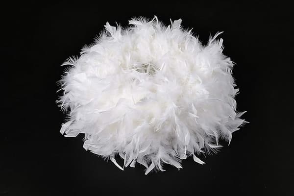 Fjærlett lampeskjerm for taklampe. Fluffy lampe E27-FA-