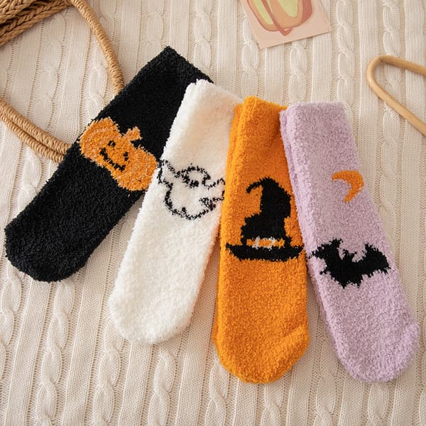 4 par Halloween fluffiga strumpor - pumpa, fladdermus, spöke tecknade strumpor för vinterlovsfester-FA-