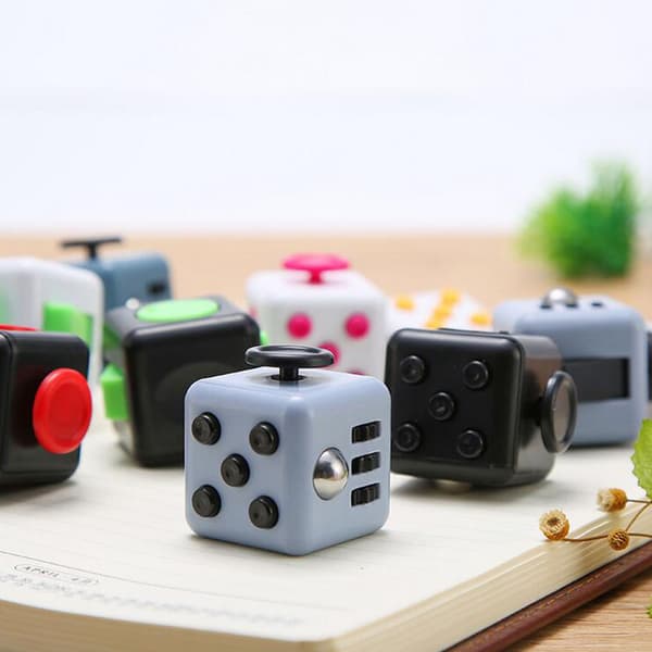 Anti-Stress Fidget Cube Sæt til Voksne og Børn - 6 Pakker Angstlindrende Legetøj-FA-