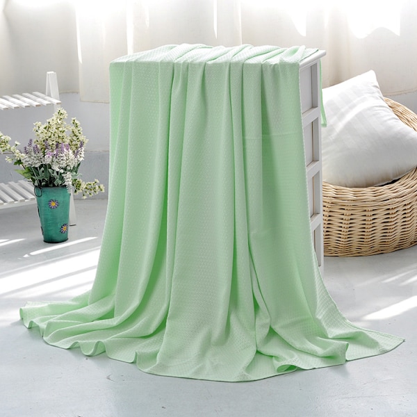 Køleplaid isplaid til varme sovende og nattesvedere, isplaid til alle årstider, supercool let plaid grøn 100*150cm.-FA6- Green