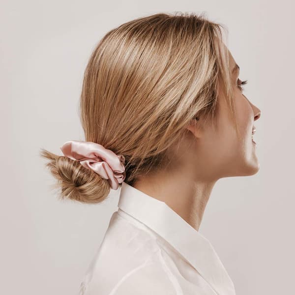 En hvit silke scrunchie hårringer for kvinner hestehaleholder hårba-FA-