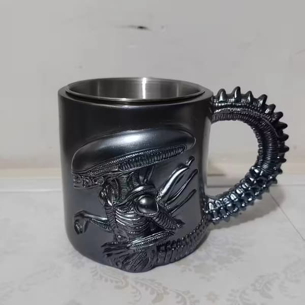 Reisekrus i rustfritt stål med morsomt romvesendesign – Gjenbrukbar gave til høytider mug A