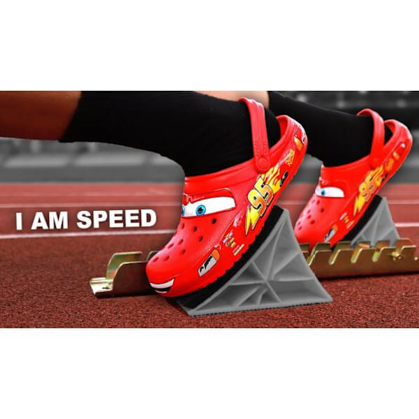 Crocs Lightning McQueen - Lightning McQueenin ulkokäyttöön tarkoitetut tohvelit 21cm