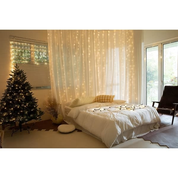 300 LED-valosarjan verhotyyliin, 8 valaistustilaa, 2,95 m x 2,8 m