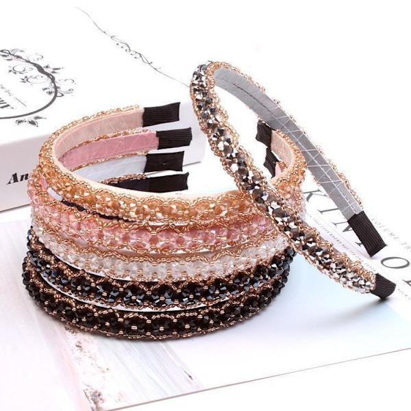 Smukt diadem med broderede perler og strass - flere farver Grey Grey