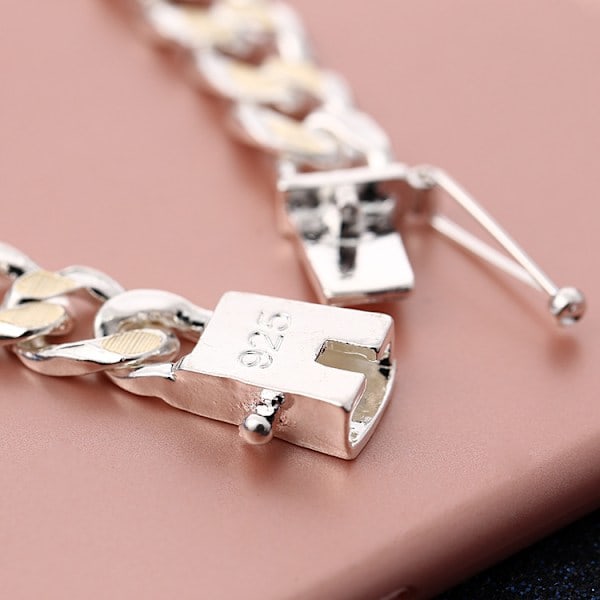 Europeisk och Amerikansk Trendig Mode Utsökt Smycke Silver Personliga Herrar Tvåfärgad Sida Kvadrat Spänne Armband