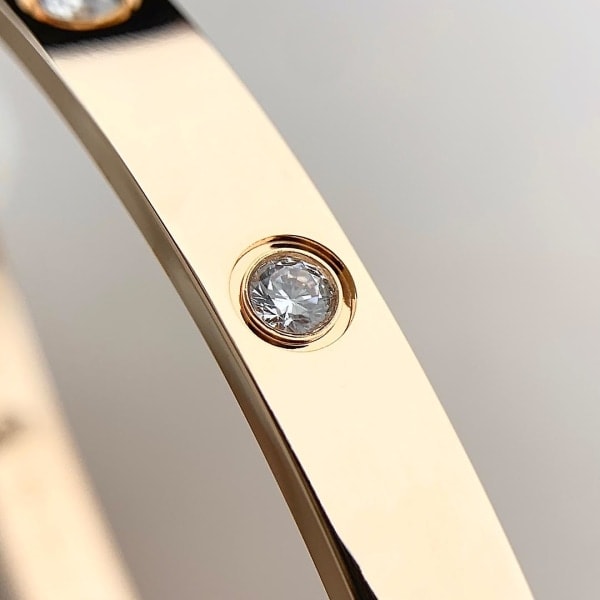 Luksuriøs designer 316l rustfrit stål 18k guldbelagt mærkevare kærlighedsskruetrækkerarmbånd