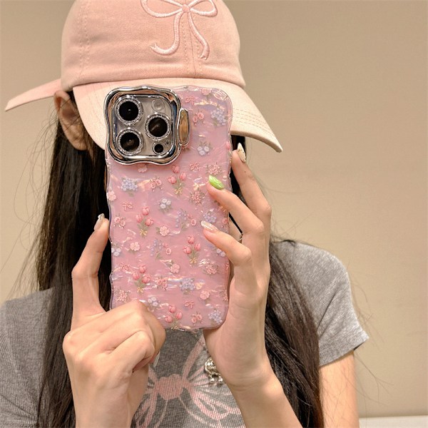 Litet fräscht skalmönster blommigt passande för iPhone15 mobilskal Apple 16promax linsskydd skyddande skal white iPhone16plus