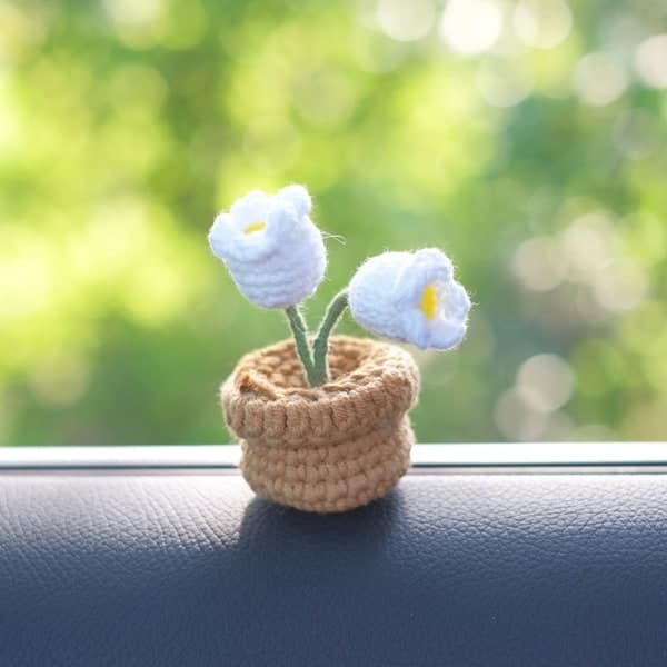 Håndvævede ornamenter Blomster i potter