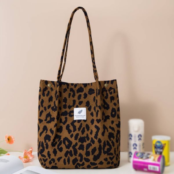 Olkalaukku Suurikapasiteettinen crossbody-laukku olkahihnalla Leopard