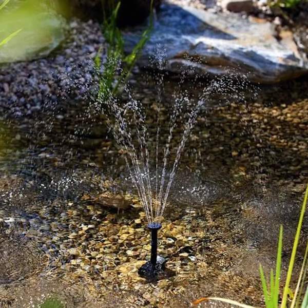 Solar fontänpump - 1,8W dammvattenpump med 4 effekter - stänkfri