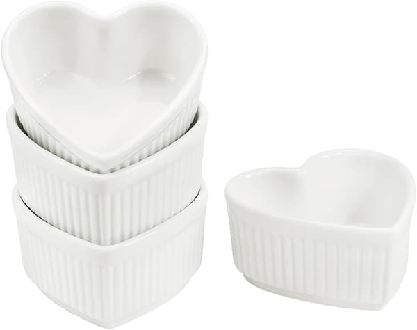 Hjerteformede lyserøde porcelæns-souffléforme, ramekiner - 3,5 tommer til soufflé, creme brulee og dyppesaucer - sæt med 4, hvid