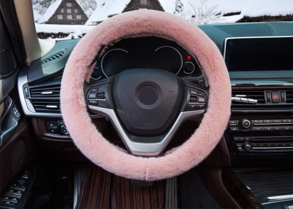 Ratbetræk til bil i plys til vinter Pink