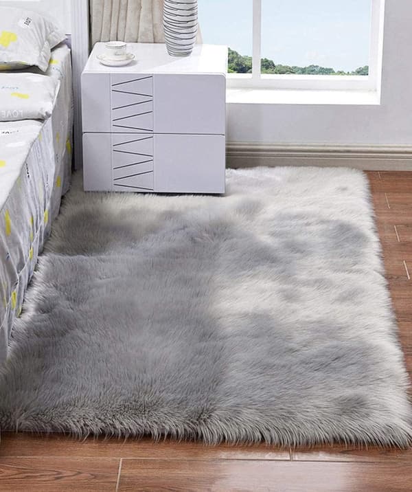 Firkantede tepper i fuskepelsfleece, vaskbart yogateppe, soveromsgulvtepper, kamel - 2'x 3', grå