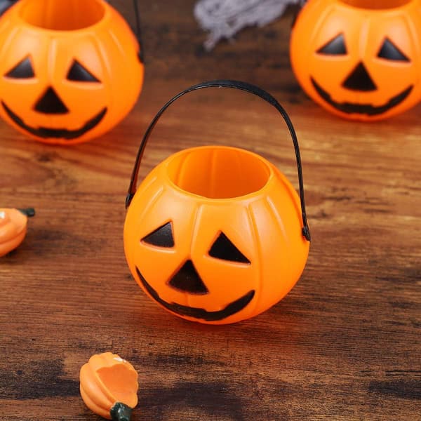 6 stk. 7 cm Halloween Gresskar Godteribøtte Knask eller Knep Godterispann Små Gresskar Godtebøtter
