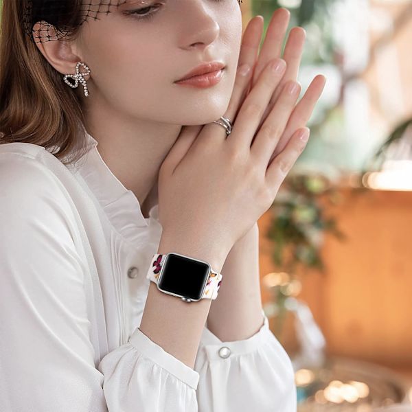 Blommig rem kompatibel med Apple Watch-rem 38mm 40mm 41mm för kvinnor, mönstrad mjukt silikonband 38/40/41mm-S/M, fjäril 38/40/41mm