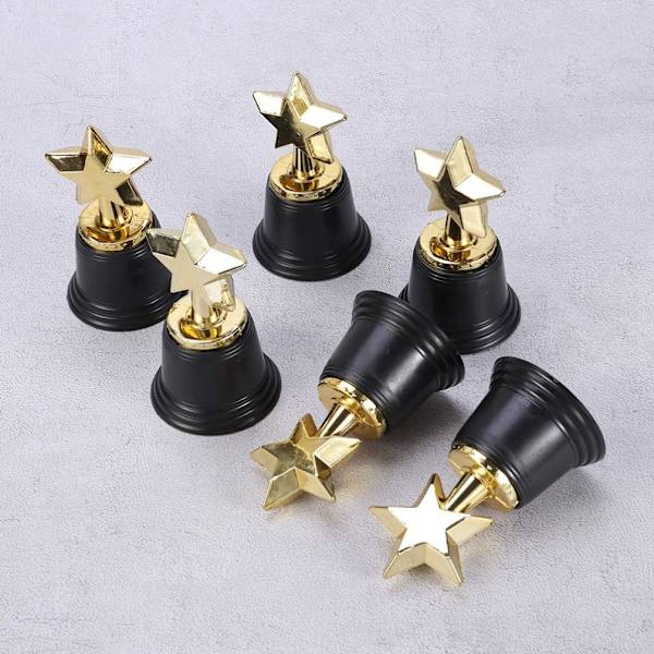 Star Trophies - 4-pack - 13 cm, festpriser för barn, rekvisita, belöningar, vinnare