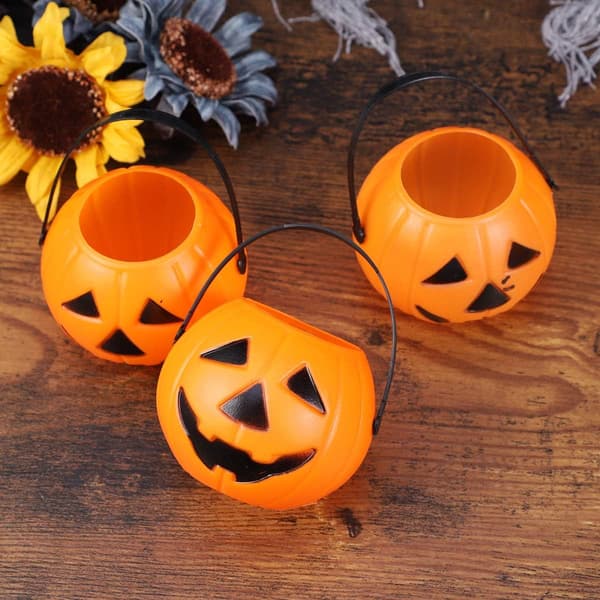6 stk. 7 cm Halloween Gresskar Godteribøtte Knask eller Knep Godterispann Små Gresskar Godtebøtter