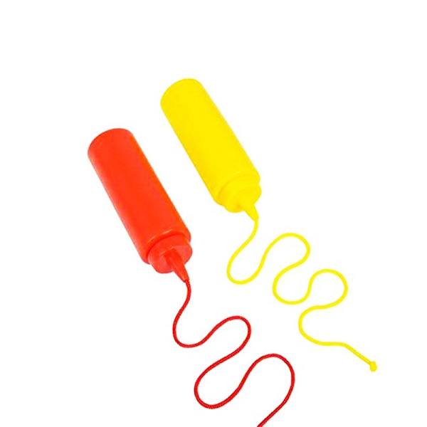 2 stk. falske senneps- og ketchupflasker i plast, dispenser for krydder med jetstråle, spøkefuglleker (tilfeldig farge)