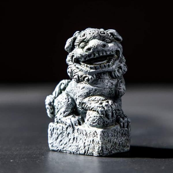 Dekorasjoner til akvarium, akvariumsdekorasjon, mini-ornamenter tilbehør, mini løvestatue/par