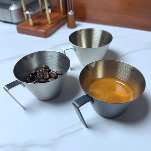 2 st Espresso Shot Koppar 100mL Espresso Mätkopp Rostfritt Stål Hällkopp Skala Köksredskap (vit)