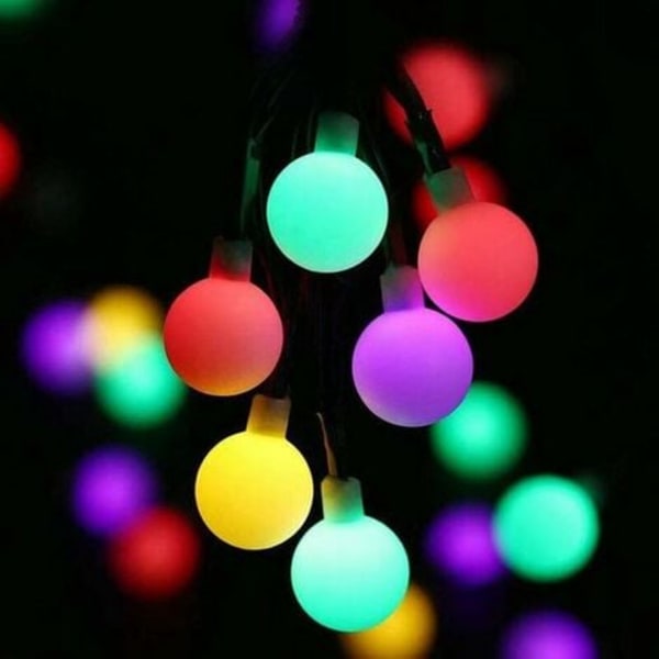 Solcells drivna LED-ljusslinga (30 färgade lampor)