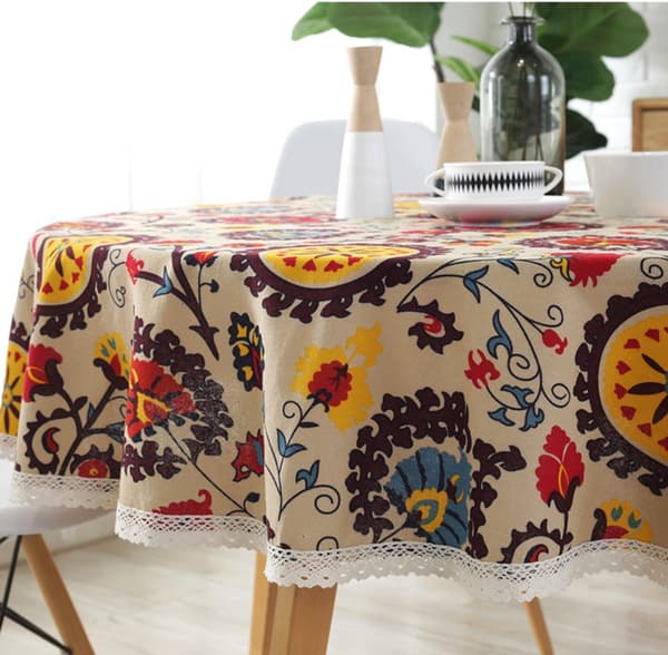 Rund bordsduk i bomullslinne med bohemiskt blommönster, 150 cm