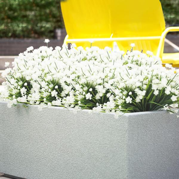 Konstgjorda falska blommor, 12 buntar utomhus UV-beständiga grönskande buskar växter inomhus utomhus hängande planterare hem trädgårdsinredning White
