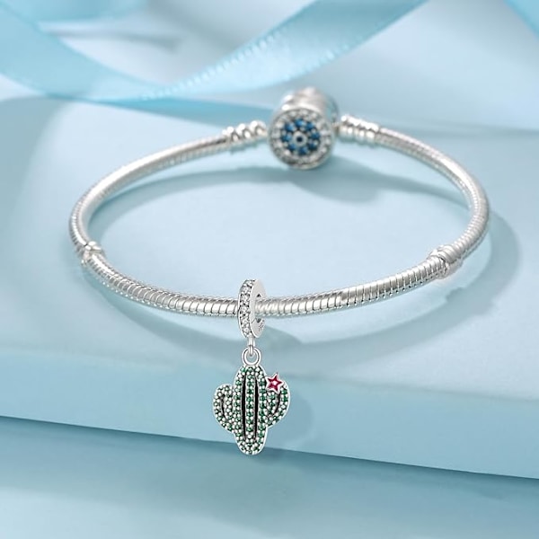 Charm-helmet 925 Sterlinghopeaa Kuutio Zirkonia Riipushelmet Sopii Eurooppalaiseen Charm-rannekoruun Kaulakorulle, Perheen ja Ystävien Lahjat
