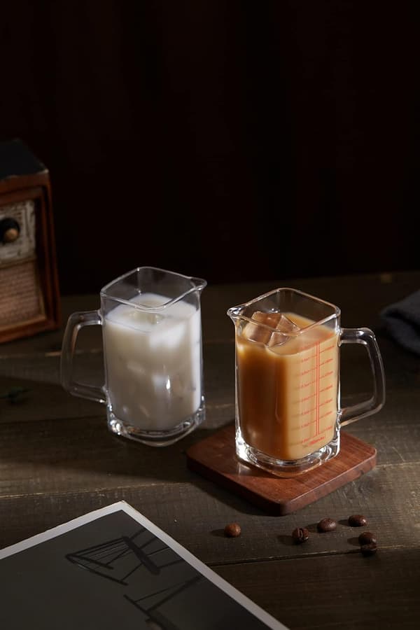 Cocktailmålbeger, espressoshotglass med håndtak, V-formet