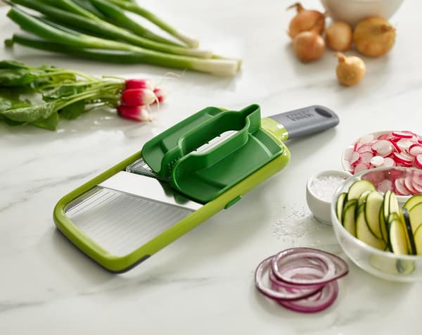 Multi-Grip Kitchen Mandoline, Adjustable Vegetable Slicer, 3 Slice Thicknesses, with Precision Food Holder, Green