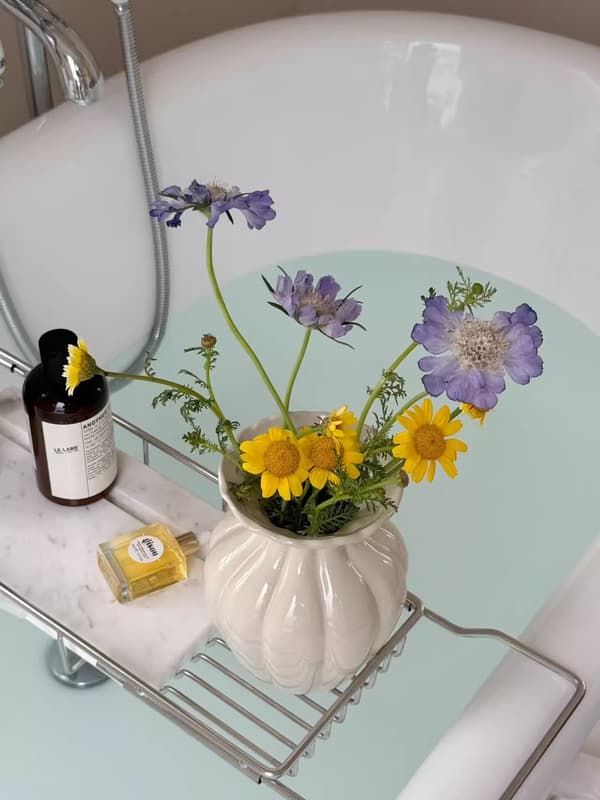 1 Ceramic Vase for Tabletop Flower Arrangements, Decorative Ceramic Vase