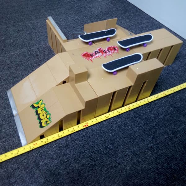 Fingerboard Skate Park Kit, Finger Skateboard Ramp Set with Modular Design for Creative Play, Customizable Park with Interchangeable Ramps and