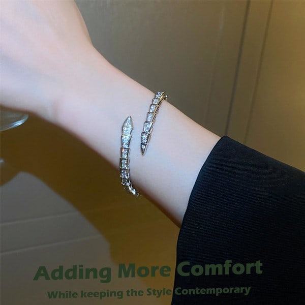 Orm Manschettarmband för Kvinnor - Trendigt Silverfärgat Ormarmband med Cubic Zirconia, Smyckespresent för Jubileumsfest