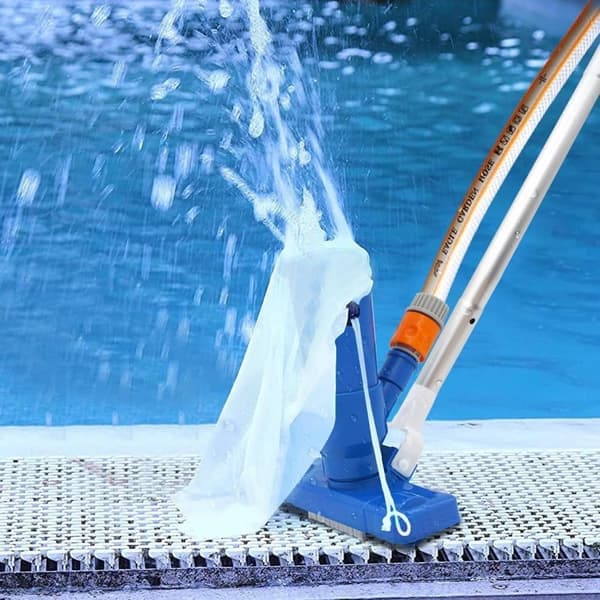 Pool Cleaner with Telescopic Pole and Brush Head – Efficient Pool Bottom Cleaning