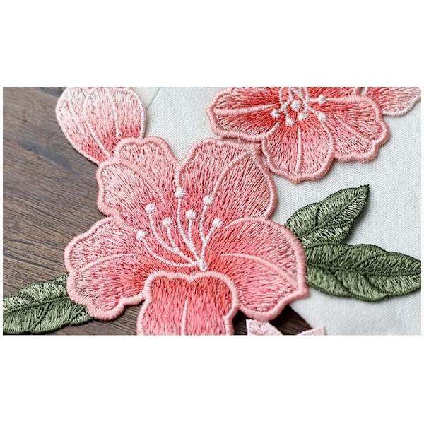 Sy-på Lilje Blomster Patches, Broderet Blomst Applikationer til DIY Tøj, Jakker, Jeans, Rygsække, Hatte, Kunsthåndværk S