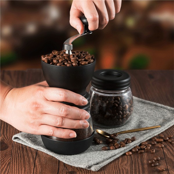 Manuaalinen kahvimylly keraamisilla purseilla, käsin kahvimylly kahdella lasipurkilla (11 unssia kumpikin), harja ja ruokalusikallinen