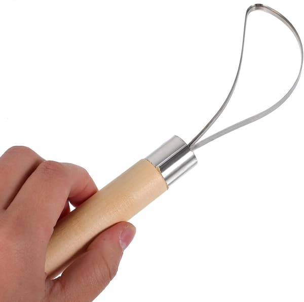 Coconut Meat Removal Tool with Scraper Scales and Easy-to-Clean Synthetic Material