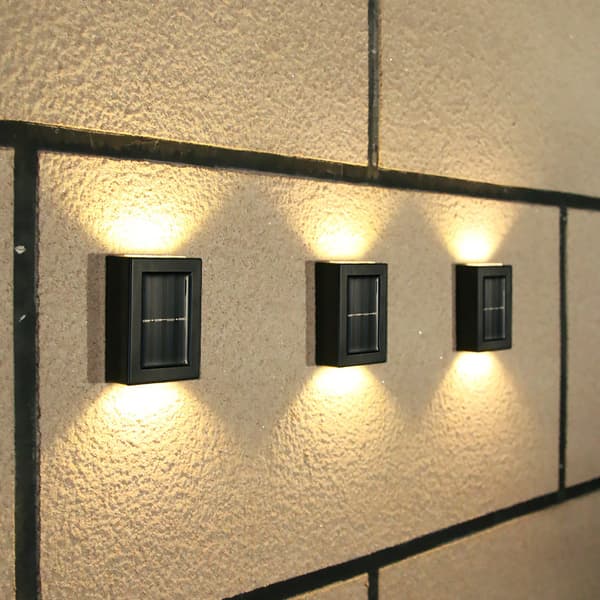 2 stk solcellelamper hage vegglampe vanntett utendørsgård