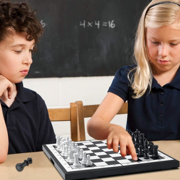 Schackspel Resebrädespel: Magnetiskt fällbart schackbräde med instruktioner Tonårspresenter Familjespel Pedagogiska leksaker f
