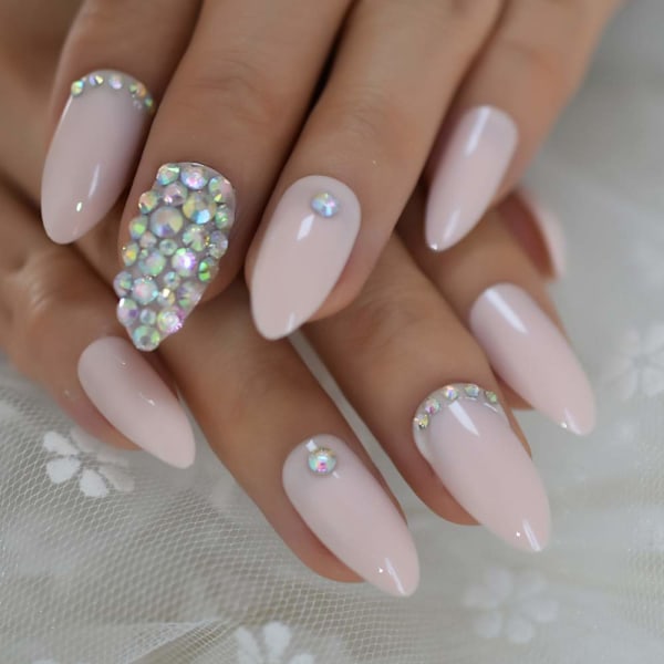 Ljusrosa Press On-naglar Kristaller AB Fördesignade Nagelkonst Tips Stiletto Medium Dam Nagel med Självhäftande Flikar