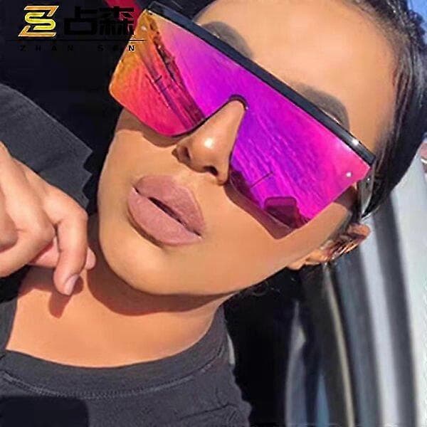 Solbriller med sorte stel og lyserøde linser, praktisk solbeskyttelse til sommeren