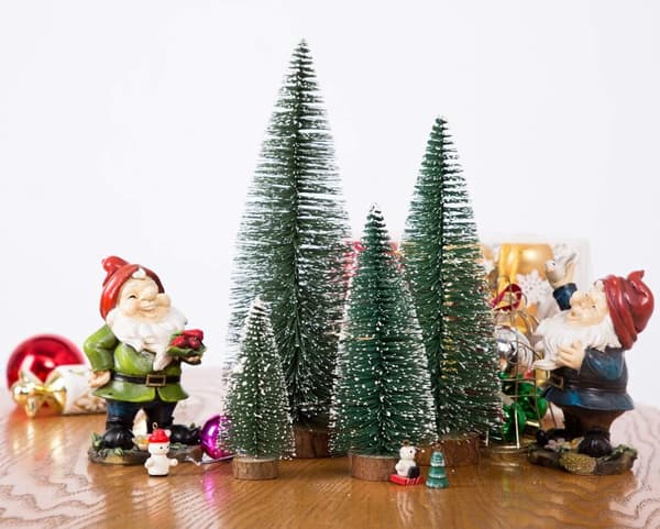 4 stk. små juletræer, minijuletræ, minifyr, Bo