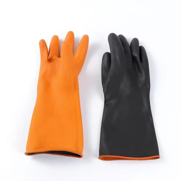 45 cm kraftige sorte handsker, 1 par kemikalieresistente latexhandsker