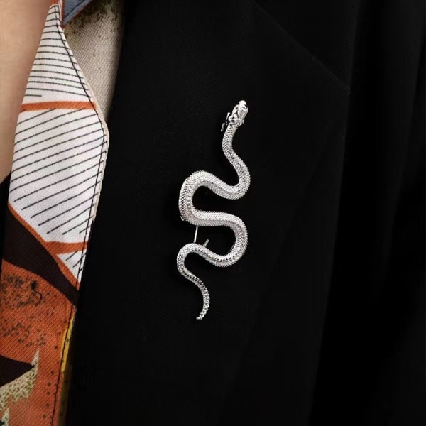 Hämähäkkikäärme Rintaneula Vintage Rock -asusteet Metallieläimet Takkinasta Juhlabadge Nastat Reppu Laukku Nasta (Kulta ja hopea) 2 KPL
