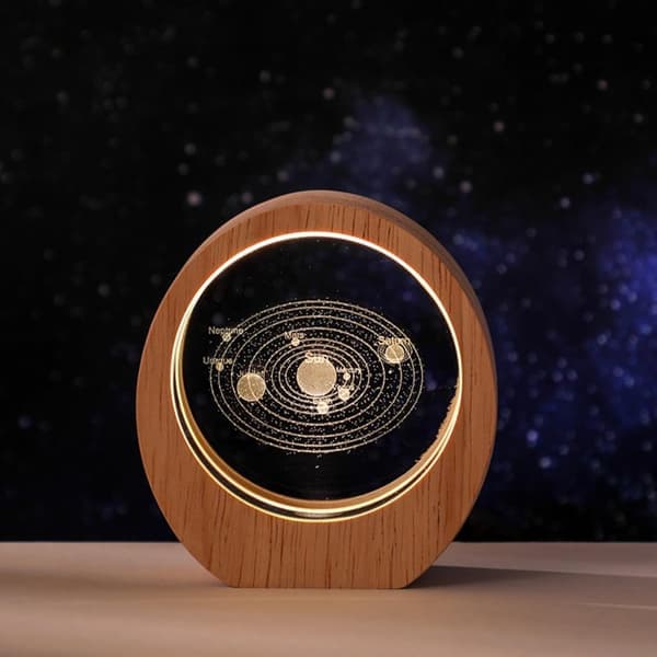 Explore the Solar System's Starry Sky: Creative 3D Engraved Crystal Night Light, Desk Lighting Gift [Ho]